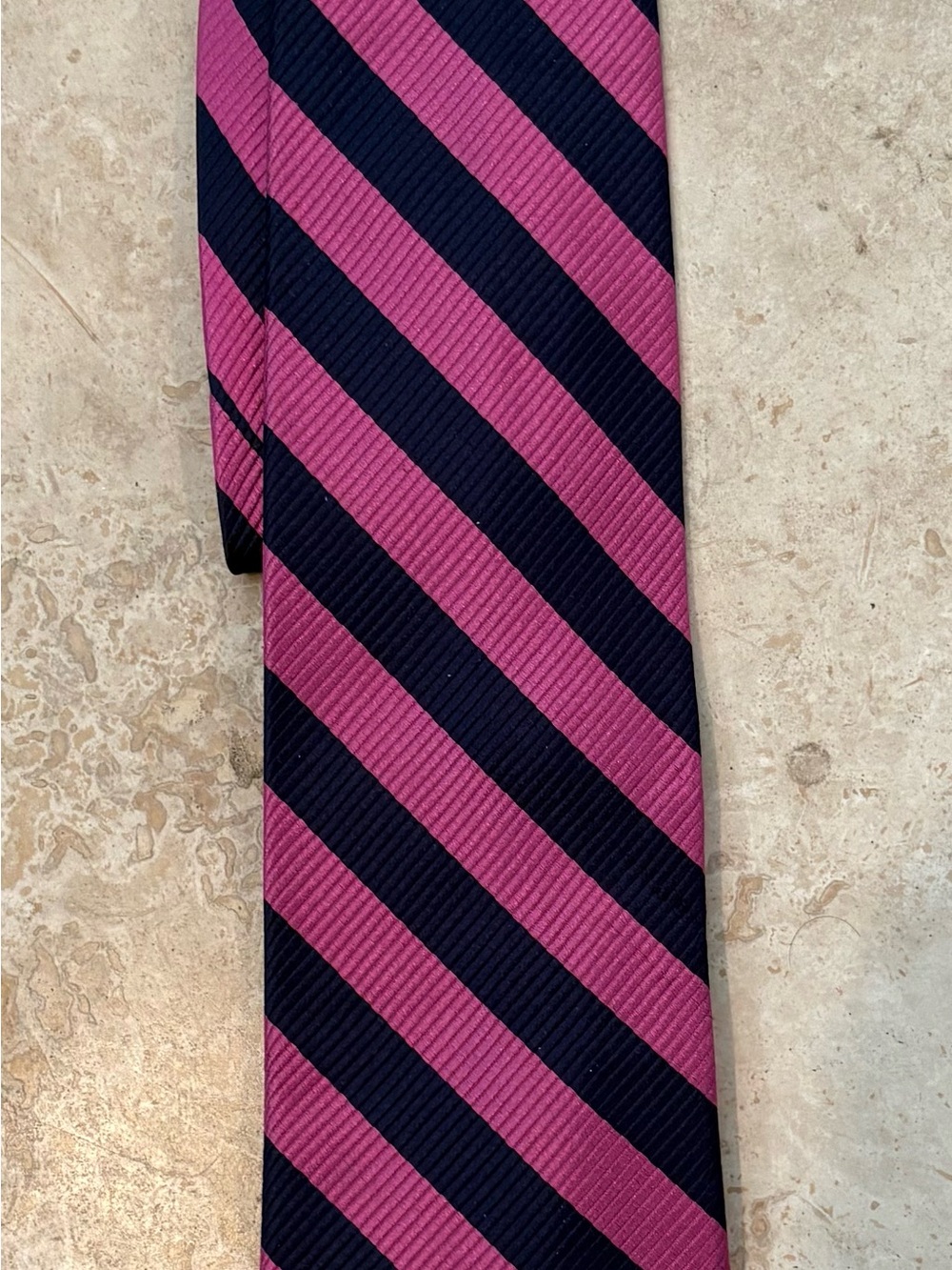 Men's Diagonal Stripe Tie in Pink and Navy
